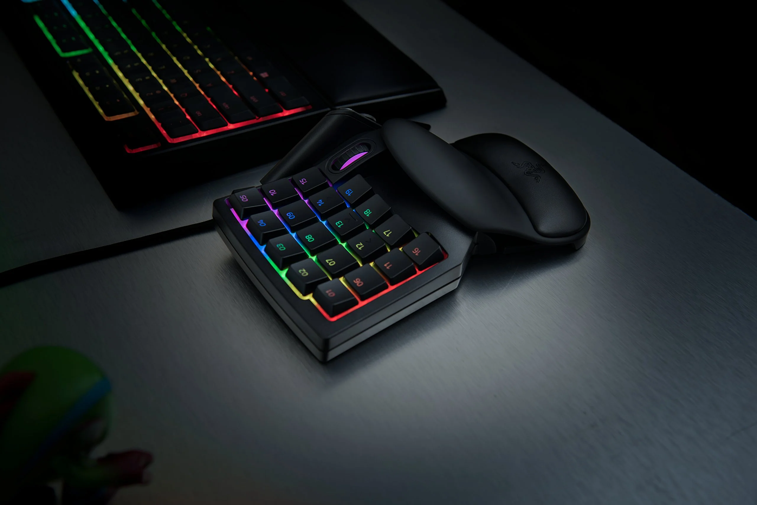 RAZER TARTARUS V2 MECHA MEMBRANE KEYPAD - - Image 2
