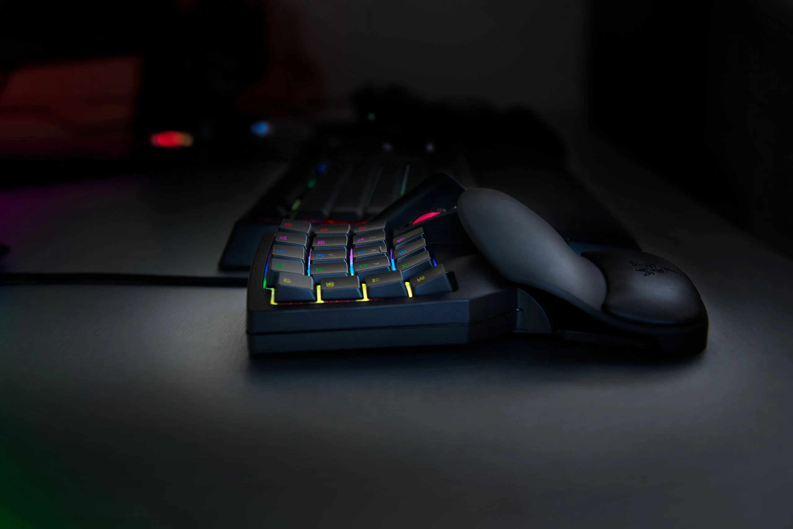 RAZER TARTARUS V2 MECHA MEMBRANE KEYPAD - - Image 4